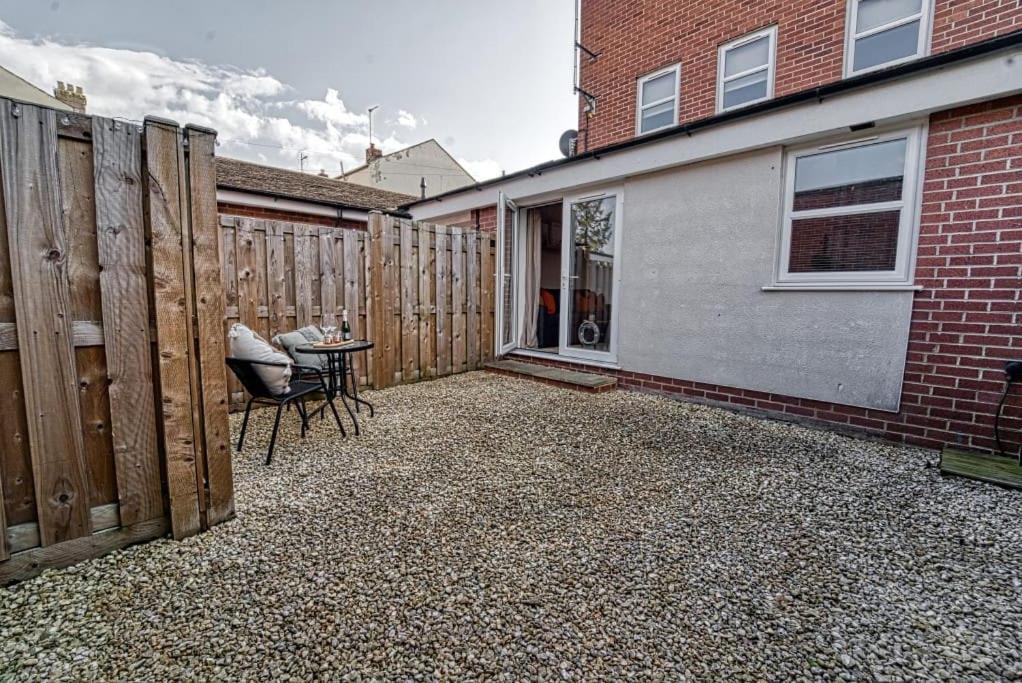 Guest Homes - Watledge House Apartment Tewkesbury Exterior photo